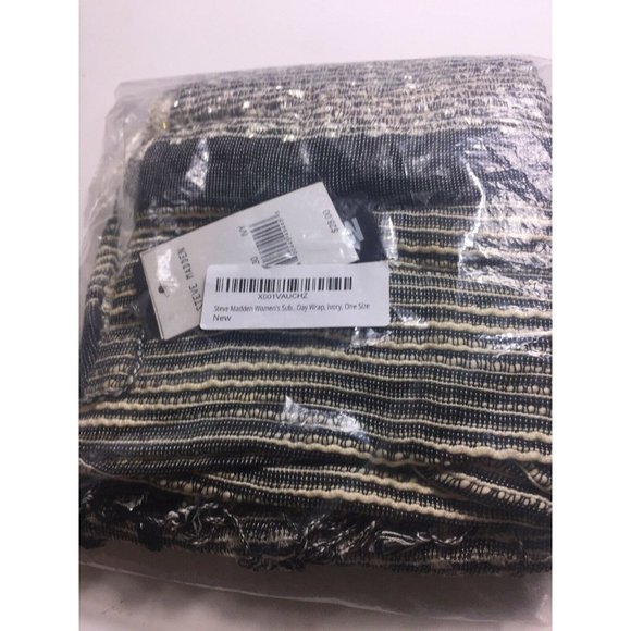 Steve Madden Subdued Slub Day Wrap, Retail $28.00 - Picture 4 of 6